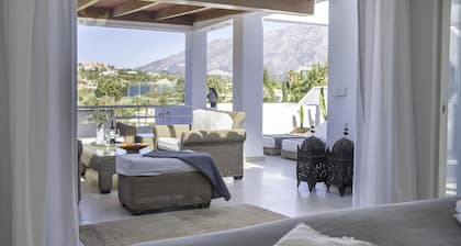 Penthouse First Line Golf - Marbella