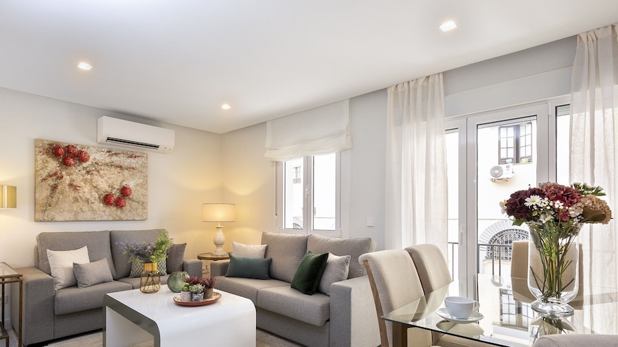 Genteel Home Velarde II