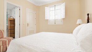 Unclassified image, 4 of 15, button - Confortable Apartment With 2 Bedrooms in Excellent Location. San Isidoro (Seville)