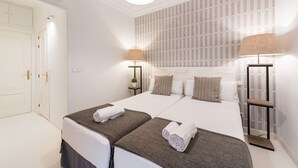 Apartment, 3 Bedrooms - 3 Bd Apartment Perfect Location in Plaza de Chueca (Madrid)