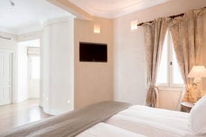 公寓 (2 Bedrooms) | 2 間睡房、獨特裝修、隔音、熨斗/熨衫板