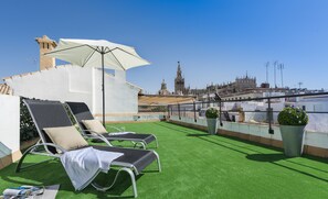 Apartment, 1 Bedroom | 1 bedroom, soundproofing, iron/ironing board, free cribs/infant beds