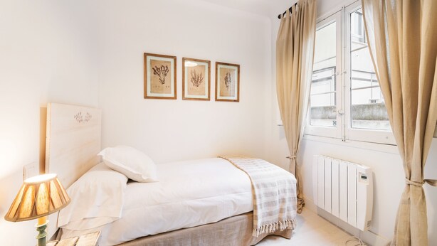 Unclassified image, 1 of 18, button - 2 Bd Apartment Exclusive Location in Golden Mile. Velazquez II (Madrid)
