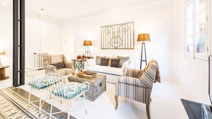 Unclassified image, 3 of 18, button - 2 Bd Apartment Exclusive Location in Golden Mile. Velazquez II (Madrid)