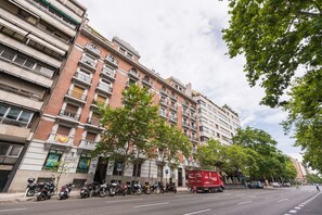 Exterior - 2 Bd Apartment Exclusive Location in Golden Mile. Velazquez II (Madrid)
