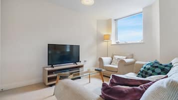 Superior Apartment, 2 Bedrooms | 1 bedroom, individually decorated, individually furnished