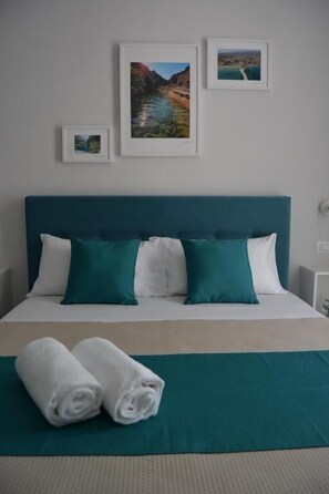Hochwertige Bettwaren, Select-Comfort-Betten, Schreibtisch