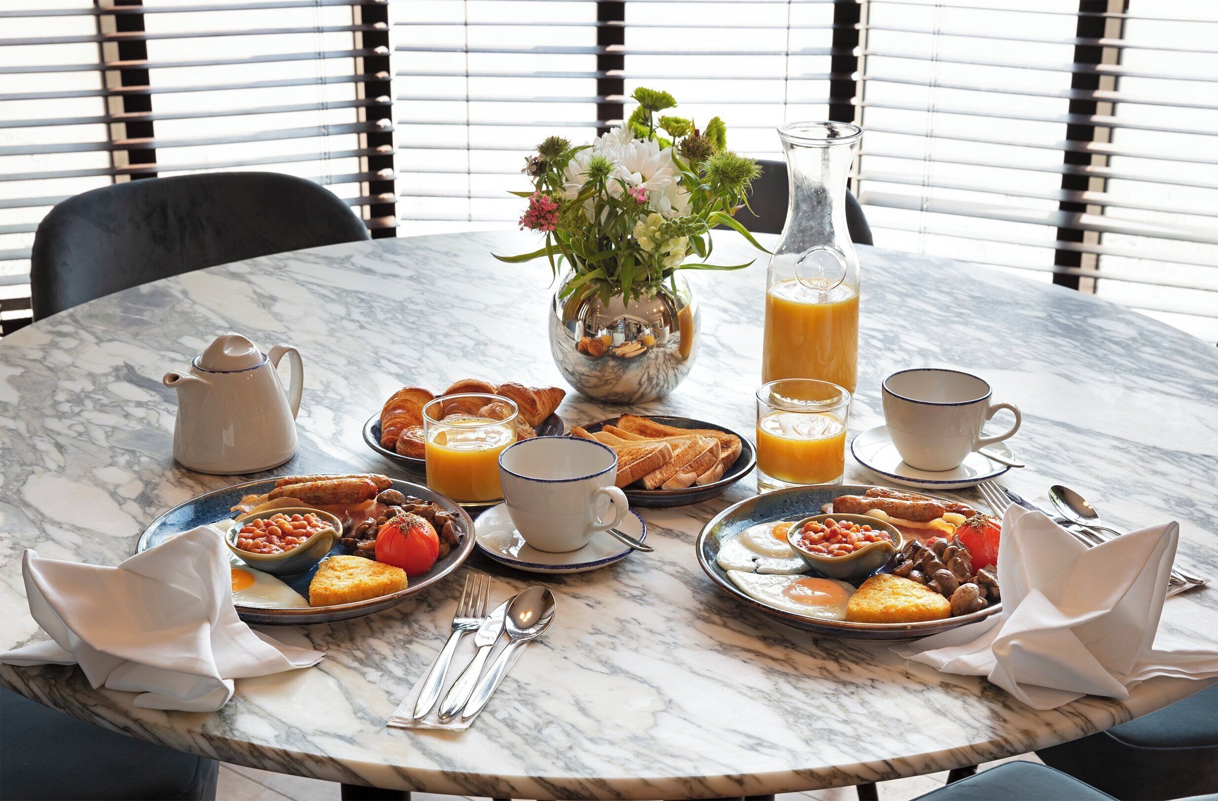 Breakfast buffet