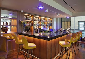 Bar (on property) - Tower Suites by Blue Orchid (London)