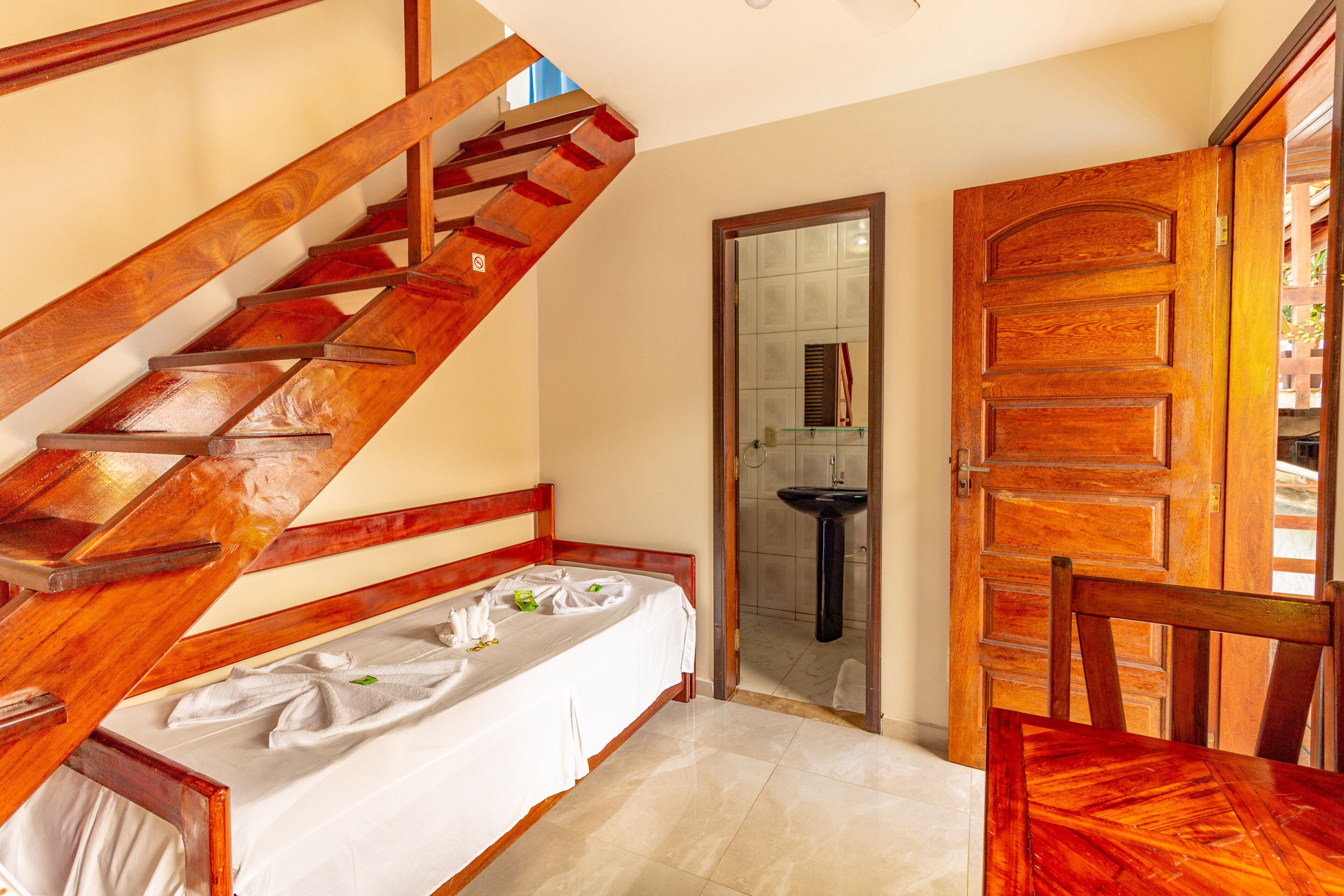 panoramic duplex | minibar, free wifi, bed sheets