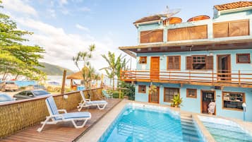 Outdoor pool, pool loungers