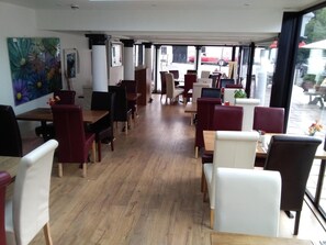 Restaurant - The pack o' cards (Ilfracombe)