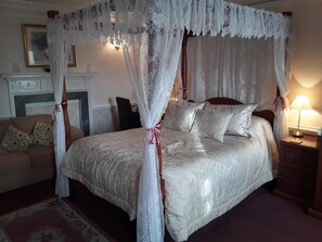 Soundproofing, iron/ironing board, free WiFi, bed sheets