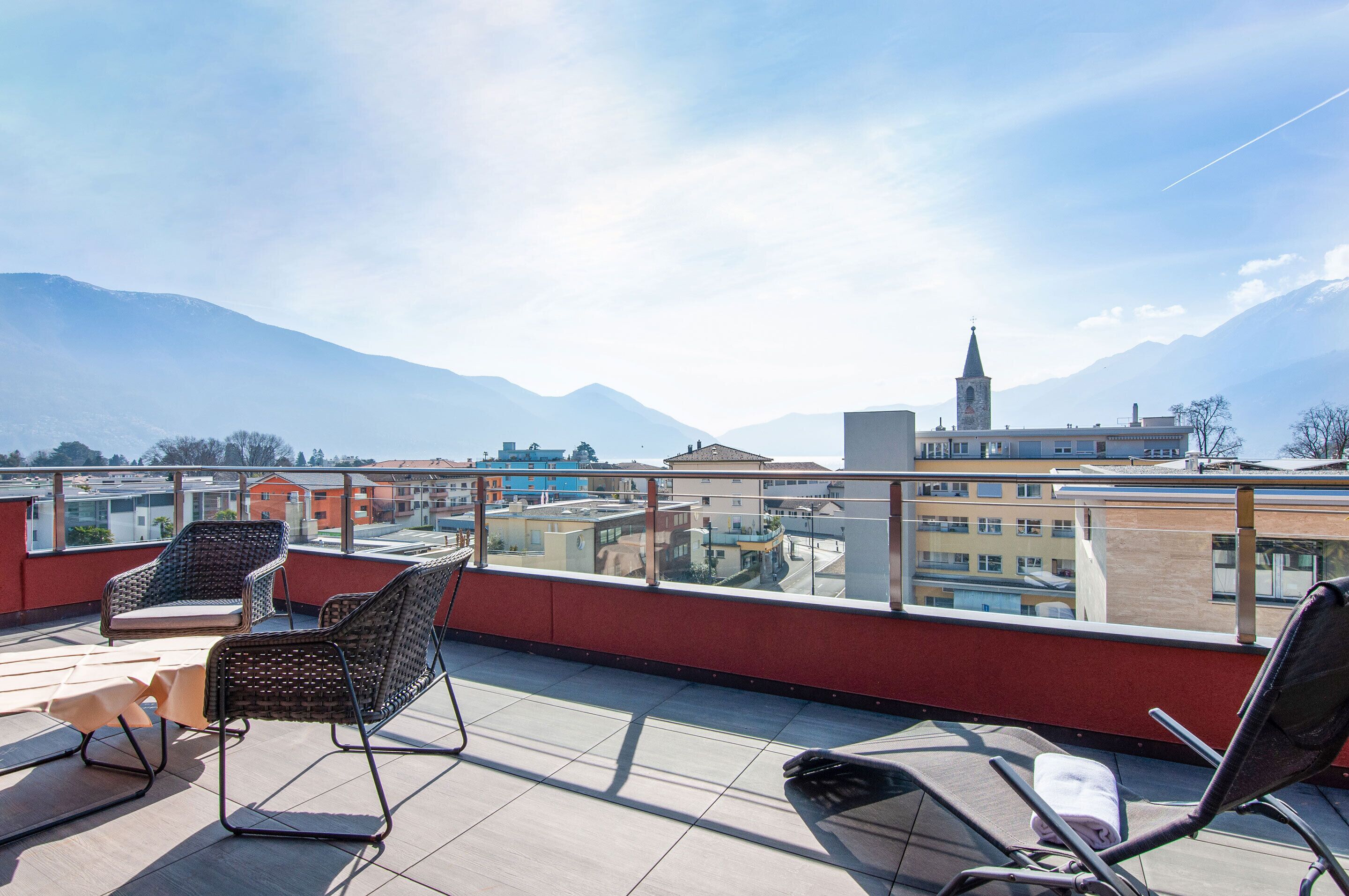 Chambre Deluxe, patio, vue montagne | Vue sur la ville