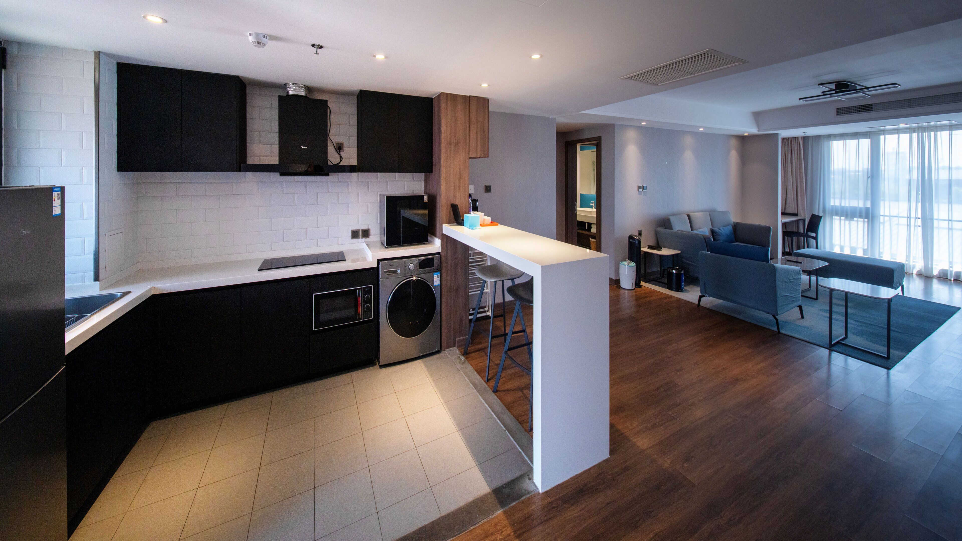 Suite, 2 Bedrooms (Dining) | In-room safe, desk, soundproofing, free WiFi