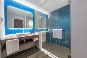 In-room safe, desk, soundproofing, free WiFi - Holiday Inn Express Beijing Shijingshan Lakeview by IHG (Beijing)