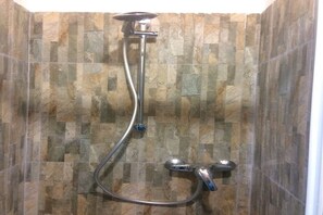 Bathroom - Recently renovated attic (Rigomagno)