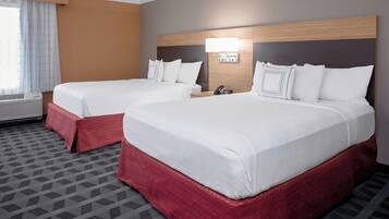 Studio, 2 Queen Beds | Premium bedding, pillowtop beds, desk, laptop workspace