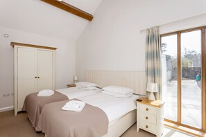Traditional-Ferienhaus, 2 Schlafzimmer | Hochwertige Bettwaren, individuell dekoriert, individuell eingerichtet
