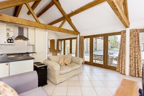 Traditionell stuga - 2 sovrum | Vardagsrum