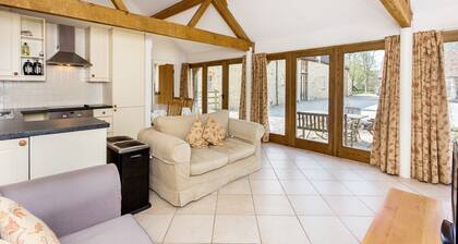 Bright Cotswolds Home near Littleworth
