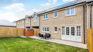Cottage, 3 Bedrooms | Garden view