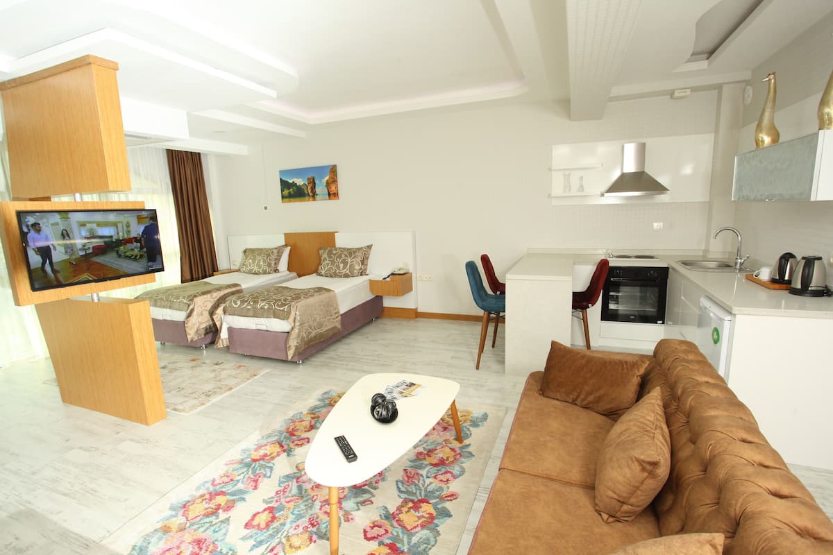 Studio Suite Comfort, 1 kamar tidur | Seprai premium, meja kerja, dan ruang kerja ramah laptop