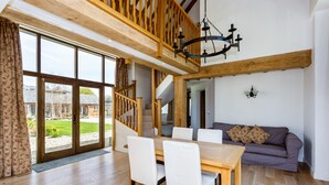 Unclassified image, 3 of 31, button - Vintage Barn Conversion near Faringdon (Faringdon)