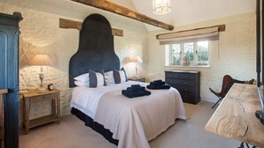 Cottage, 3 Bedrooms - Classic Cotswolds Getaway in Radcot (Faringdon)