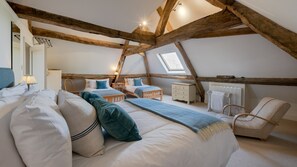 Mökki, 6 makuuhuonetta | Ylelliset vuodevaatteet, yksilöllisesti sisustettu