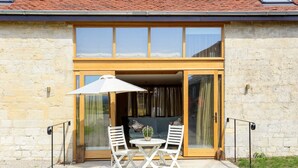 Cottage, 5 Bedrooms | Terrace/patio