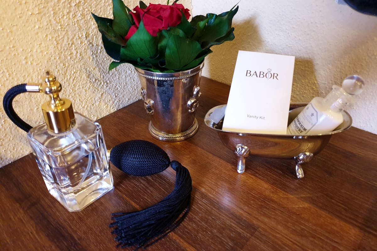 basic single room | room amenity