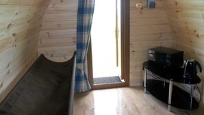 Unclassified image, 4 of 7, button - Wold Farm Campsite (Bridlington)