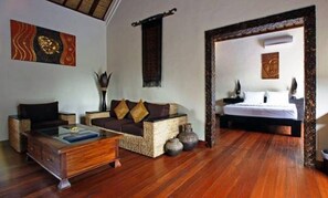 書桌、筆電工作空間、遮光布/窗簾、免費無線上網