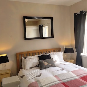 1 bedroom, soundproofing, iron/ironing board, free WiFi