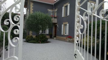 Entrée de l’hébergement