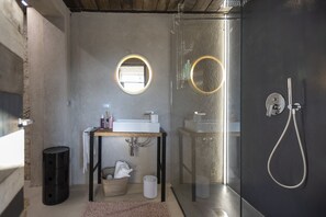Hårtørrer, håndklæder, Sæbe, Shampoo