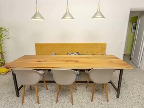 Apartment, 4 Bedrooms | In-room dining - Casa Orozco (Cali)