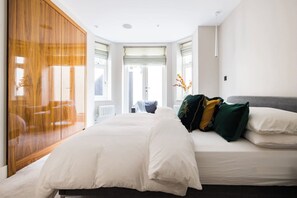 2 chambres, fer et planche Ă repasser, Wi-Fi, draps fournis