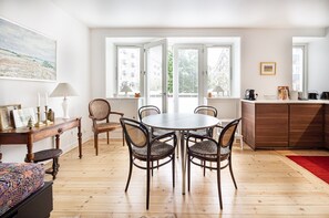 Dining - Central beautiful 1 bedroom apartment with terrace (København S)