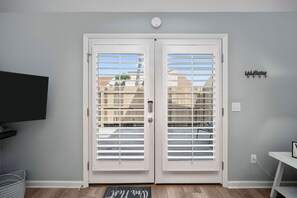 Interior - Horizon South By Blueswell (Panama City Beach)