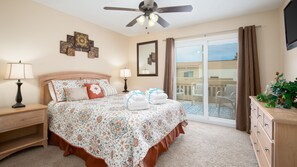 13 bedrooms, individually decorated, individually furnished - Horizon South By Blueswell (Panama City Beach)