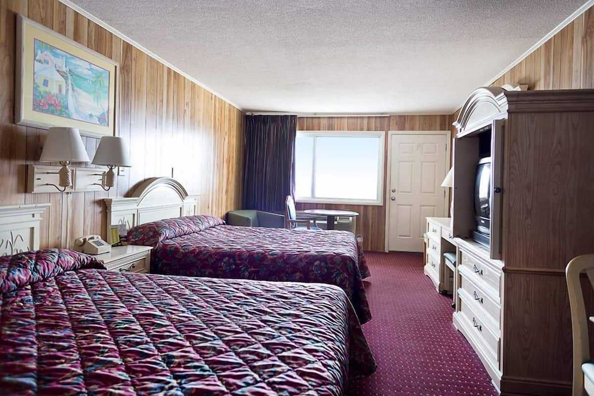 Blackout curtains, free WiFi, bed sheets