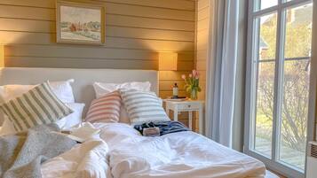 2 Schlafzimmer, Reisekinderbett, kostenloses WLAN, Bettwäsche