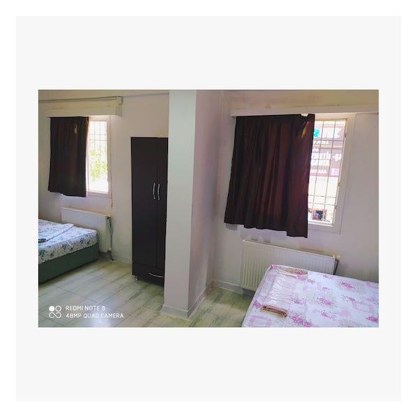 Classic Quadruple Room | Free WiFi, wheelchair access