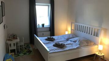 2 Schlafzimmer, Bügeleisen/Bügelbrett, Reisekinderbett, kostenloses WLAN