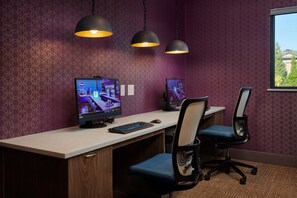 Business center - Hampton Inn Sherwood Portland (Sherwood)