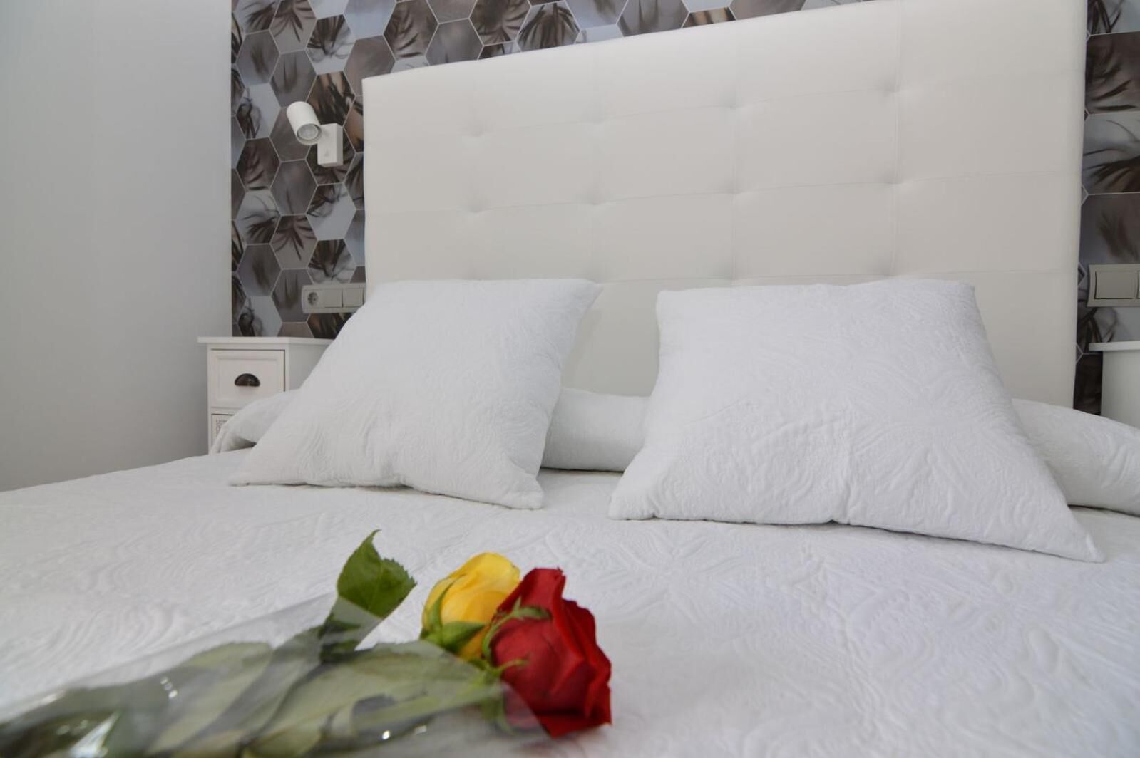 soundproofing, free wifi, bed sheets