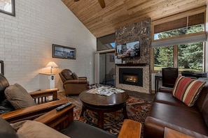 Living room - Park Avenue Condos By Identity Properties (Park City)