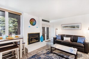 Condo, 1 chambre | Salle de séjour